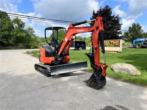 mini excavator rental flint mi|lift rental flint mi.